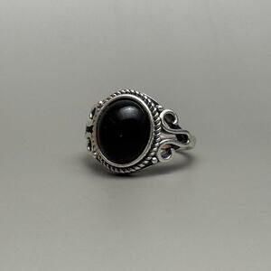 Y2K Vintage Silver Witch Black Pearl Ring – Size 8, Unisex, Brand New